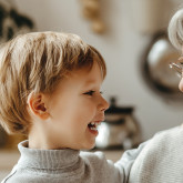 Eltern-Café mit Expert:innen-Infos in gemütlicher Runde